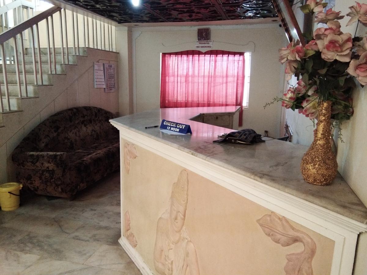 Chakkalakkal Residency Hotell Ambalavayal Exteriör bild
