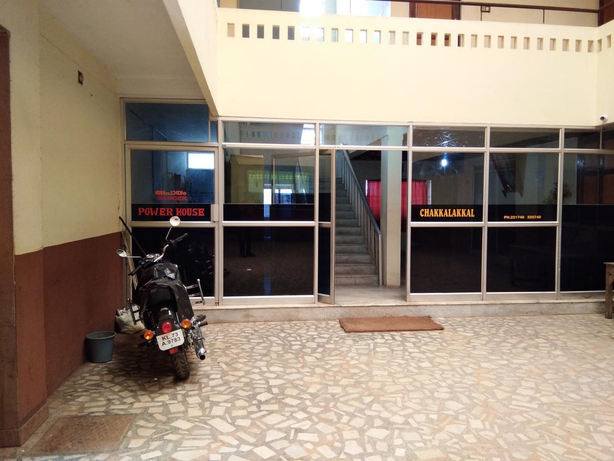 Chakkalakkal Residency Hotell Ambalavayal Exteriör bild