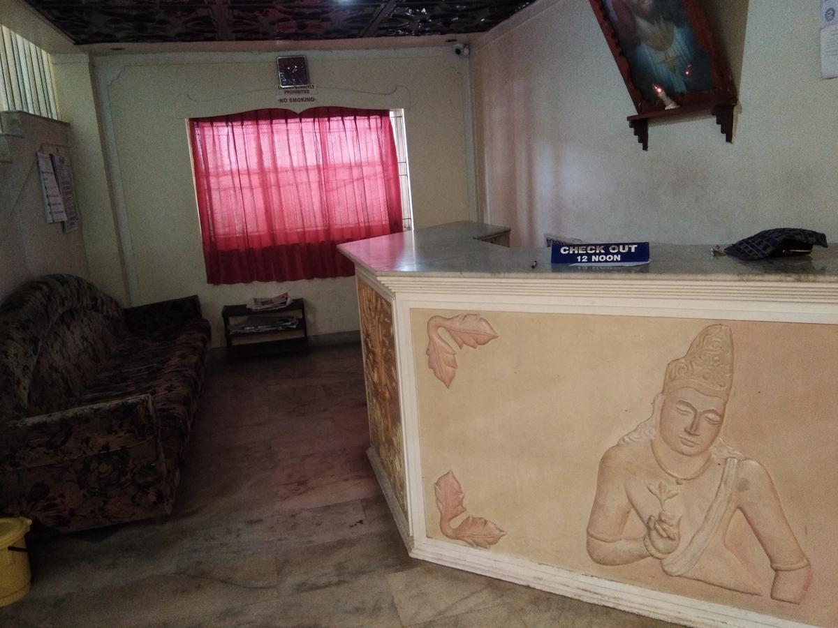 Chakkalakkal Residency Hotell Ambalavayal Exteriör bild